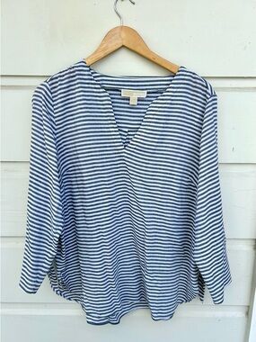 Michael Kors Gray and White Striped Long Sleeve V-Neck Top